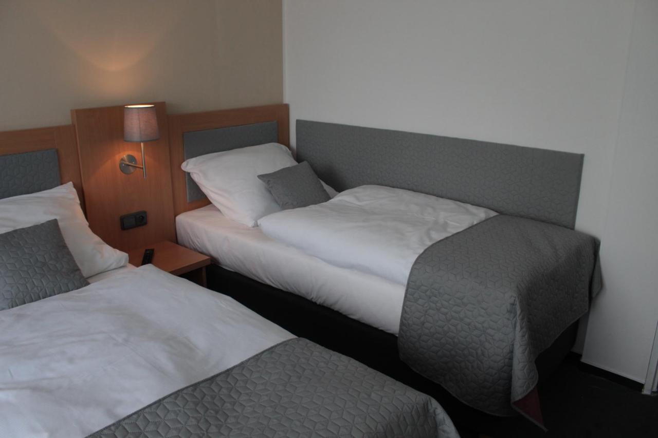 Horsky Hotel Jelenovska S Bazenem V Cene Valasske Klobouky Luaran gambar